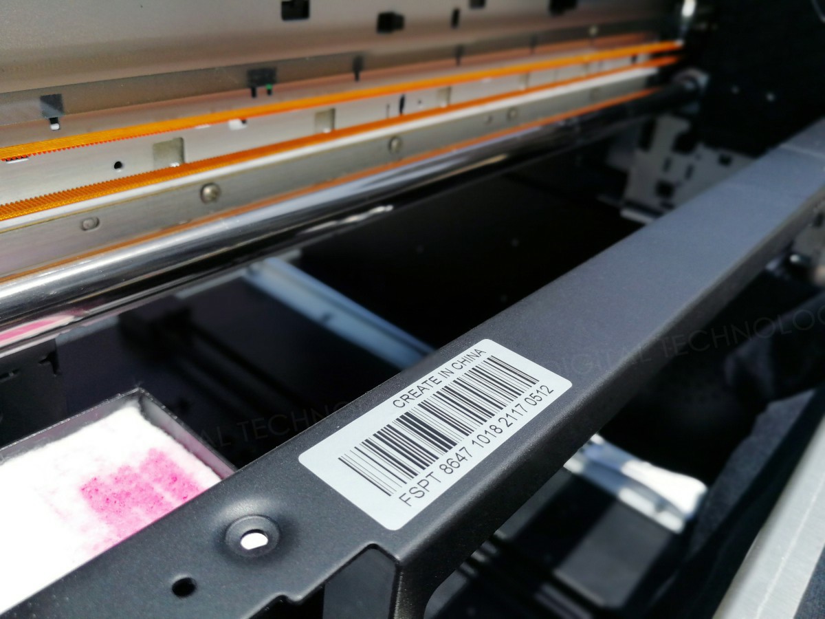 10.补充CISS墨盒可以使打印支持任何种类的墨水，以取代T恤印刷机的高成本芯片和墨盒。 11. Flash-Jet选项可以在打印过程中以一定的频率打印闪光，防止打印头堵塞。